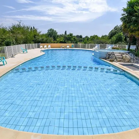 Appealing Holiday In Saint-savinien With Garden * Saint-Savinien