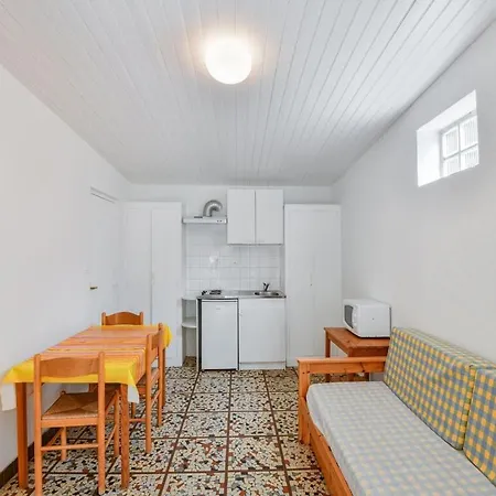 Appealing Holiday In Saint-savinien With Garden Casa vacanze *
